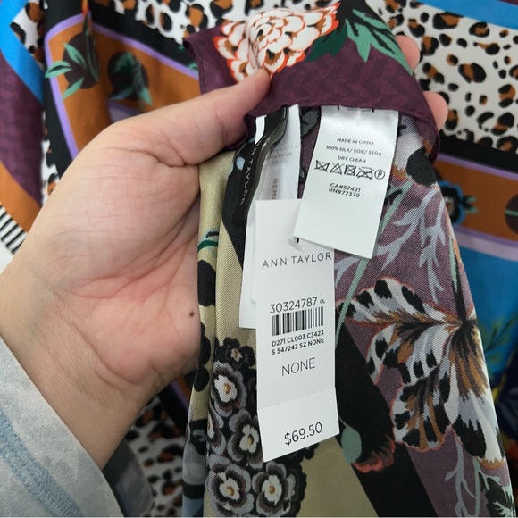 Ann Taylor BNWT 100% Silk Large Square Mixed Pattern Leopard Floral Print Scarf - Picture 6 of 12